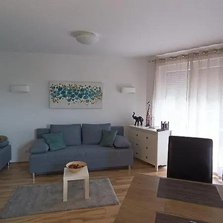Apartment Senka 1 Divcibare